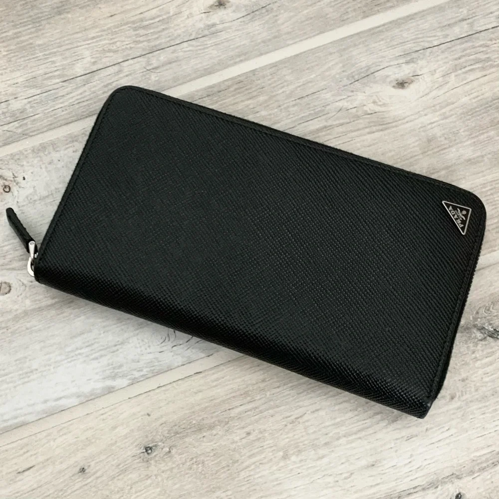 Prada Black Saffiano Leather XL Organizer Wallet - Picture 2 of 12